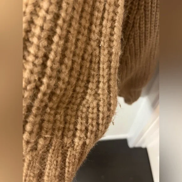 Doen Sweater - Picture 3 of 7